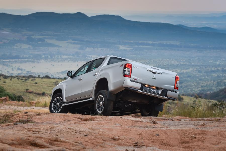  Mitsubishi Triton Double Cab 2019 года  (ZA) (фото 20 из 40)